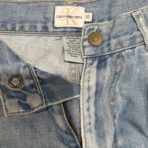 Calvin Klein Women’s Straight Leg Jeans Size 30 Medium Wash Classic Fit